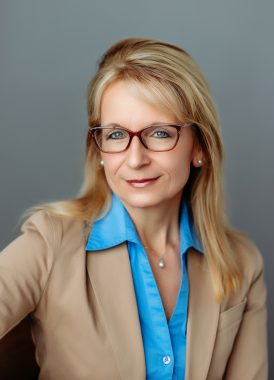 Colleen Ryan headshot